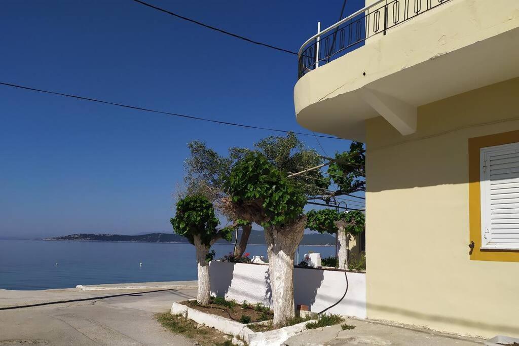 Το Σπίτι Της Μαργαρίτας Στην Παραλία Villa Nea Styra Exterior photo